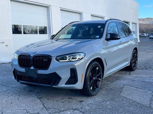 2023 BMW X3 M40i