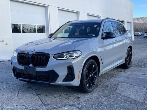 2023 BMW X3 M40i