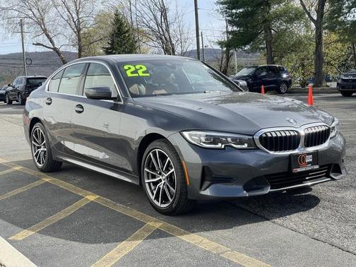 2022 BMW 330 i xDrive