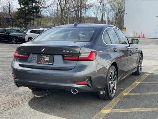 2022 BMW 330 i xDrive