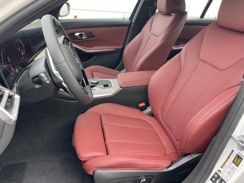 2025 BMW 330 i xDrive