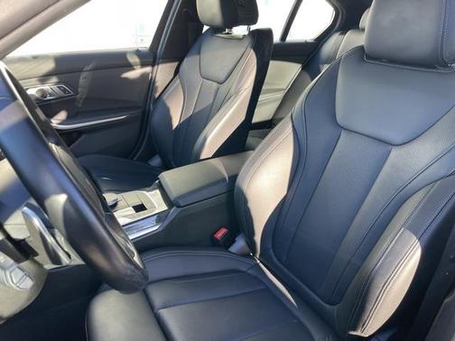 2022 BMW 330 i xDrive