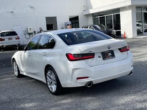 2025 BMW 330 i xDrive