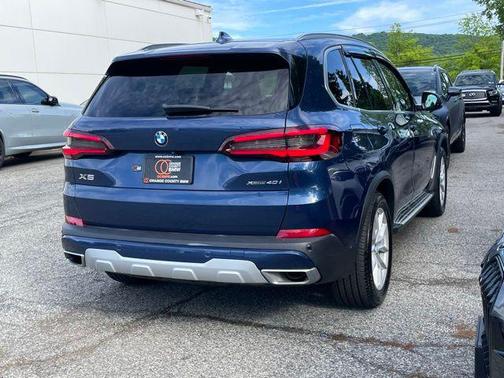 Phytonic Blue Metallic 2022 BMW X5 xDrive40i