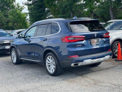Phytonic Blue Metallic 2022 BMW X5 xDrive40i