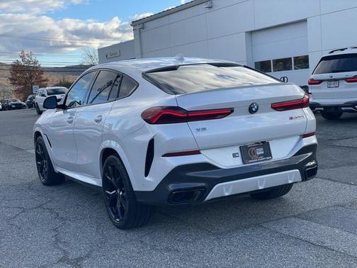 2023 BMW X6 M50i