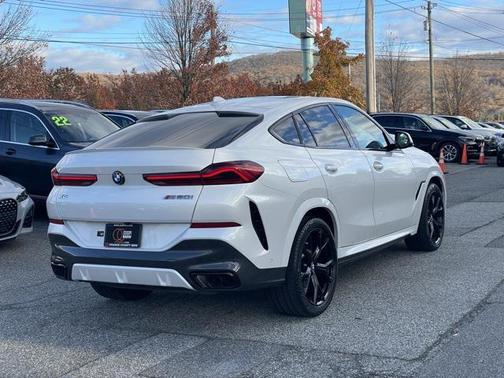2023 BMW X6 M50i