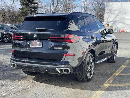 2025 BMW X5 M60i