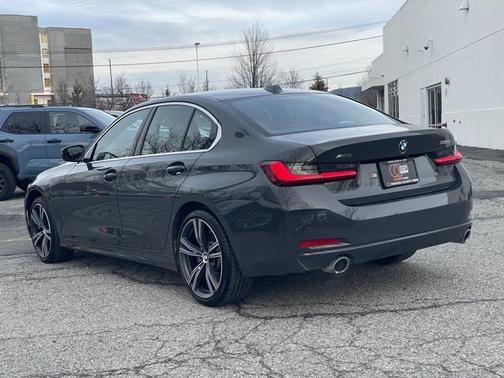 2024 BMW 330 i xDrive