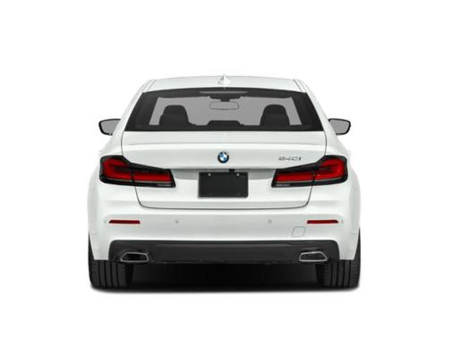 Alpine White 2021 BMW 540 i xDrive