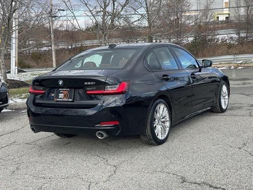 2023 BMW 330 i xDrive