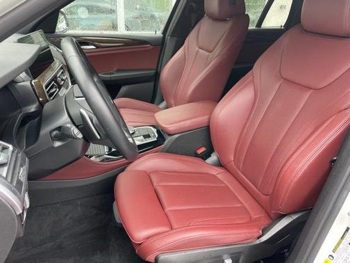 2022 BMW X4 xDrive30i