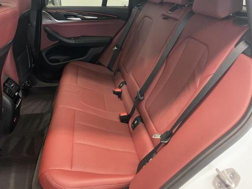 2022 BMW X4 xDrive30i