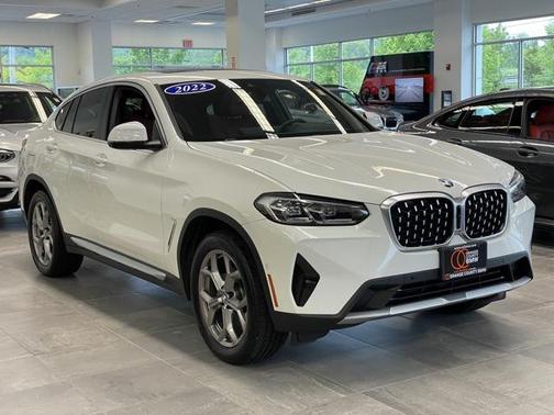 2022 BMW X4 xDrive30i