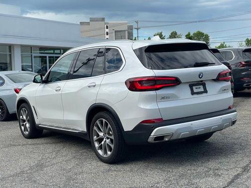 Ametrin Metallic 2023 BMW X5 xDrive40i