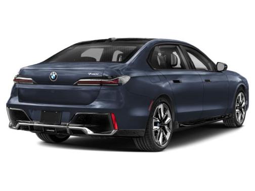 Carbon Black Metallic 2026 BMW 740 i xDrive