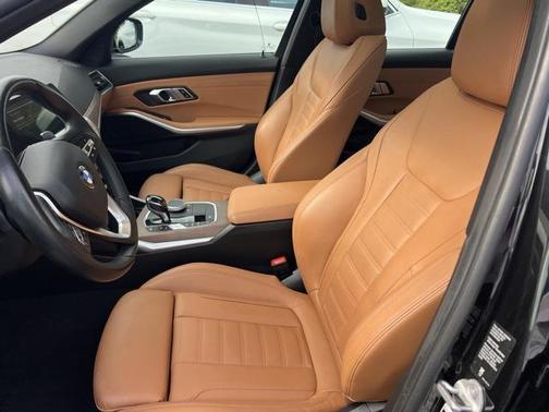 2021 BMW 330 i xDrive