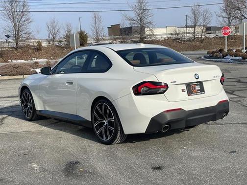 2023 BMW 230 i xDrive