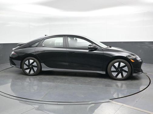 2024 Hyundai IONIQ 6 SE