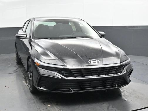 2026 Hyundai ELANTRA SEL