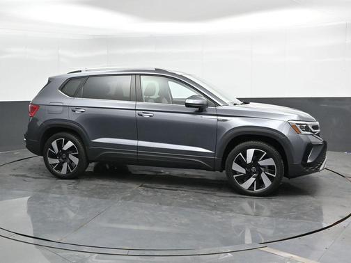 2024 Volkswagen Taos 1.5T SEL