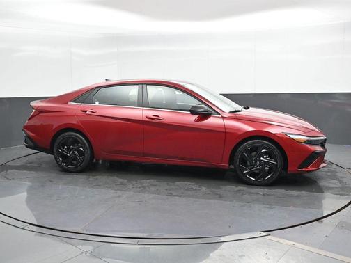 2026 Hyundai ELANTRA SEL