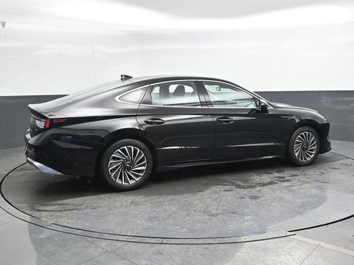 2024 Hyundai SONATA Hybrid SEL