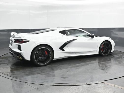 2020 Chevrolet Corvette Stingray w/2LT