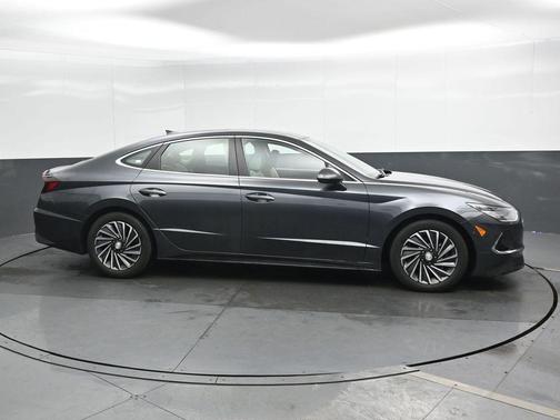 2023 Hyundai SONATA Hybrid Limited