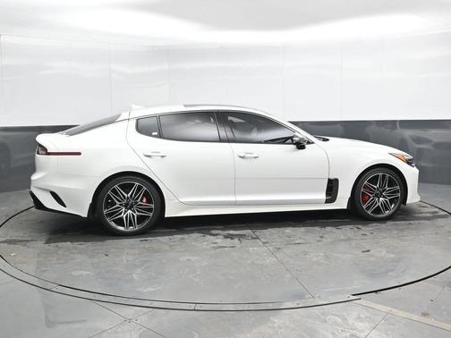 2023 Kia Stinger GT2