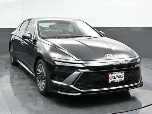 2024 Hyundai SONATA Hybrid Limited