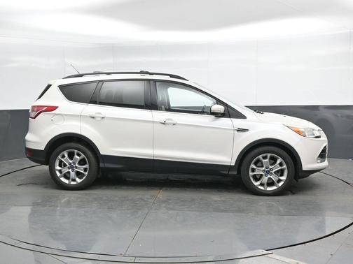White Platinum 2013 Ford Escape SEL