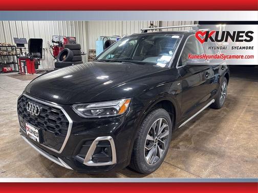 2023 Audi Q5 45 S line quattro Premium