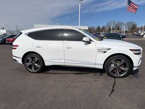 Alta White 2025 Genesis GV80 2.5T Prestige