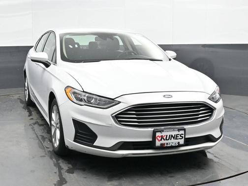2020 Ford Fusion Hybrid SE
