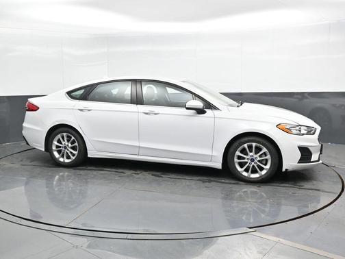 2020 Ford Fusion Hybrid SE