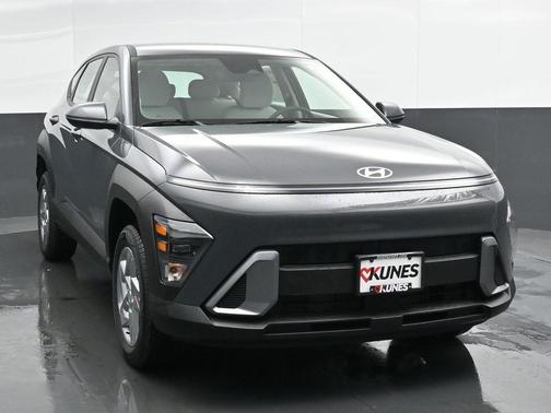 2025 Hyundai KONA SE