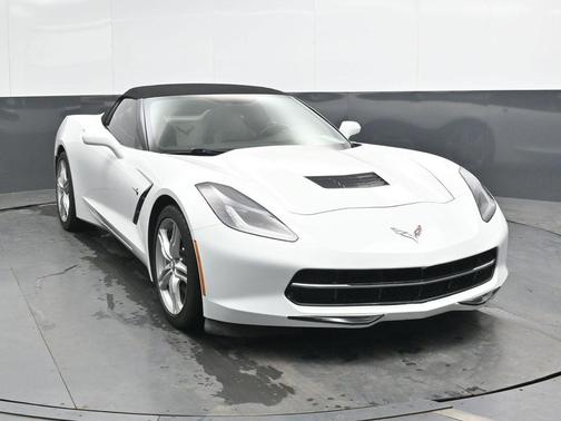 Arctic White 2017 Chevrolet Corvette Stingray