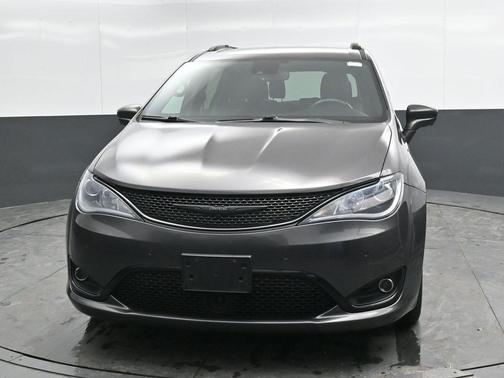 2020 Chrysler Pacifica Touring-L Plus
