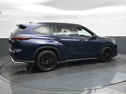 2024 Toyota Highlander