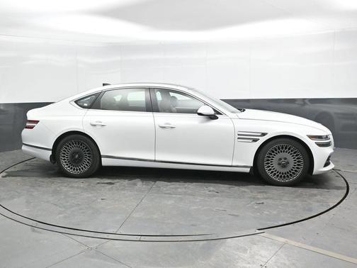 2022 Genesis G80 2.5T