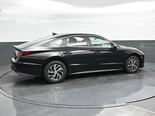 2021 Hyundai SONATA Hybrid Blue