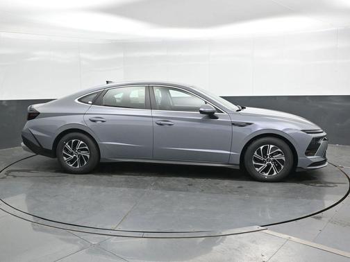 Blue 2026 Hyundai SONATA Hybrid Blue