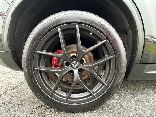 2020 Alfa Romeo Stelvio Base