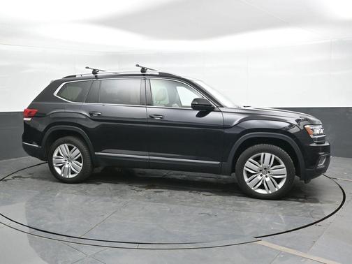 Deep Black Pearl Effect 2018 Volkswagen Atlas 3.6L SEL Premium