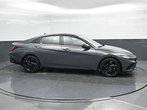 2026 Hyundai ELANTRA SEL