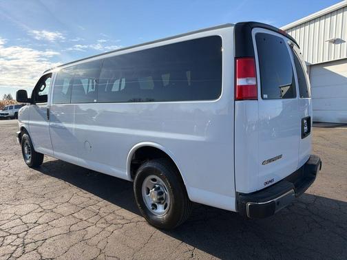 2024 Chevrolet Express 3500 LS