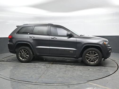 2016 Jeep Grand Cherokee Laredo
