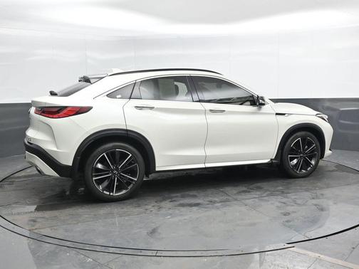 2022 INFINITI QX55 LUXE