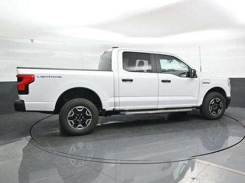 2023 Ford F-150 Lightning Pro